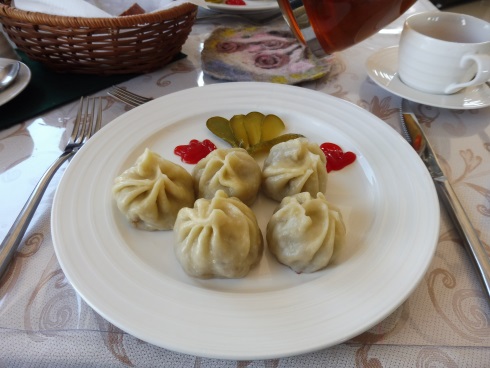 モンゴル伝統料理から創作料理まで