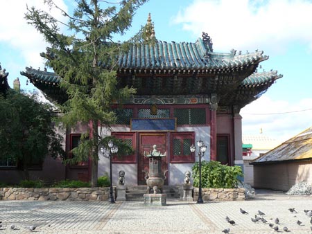 チベット仏教のお寺ガンダン寺